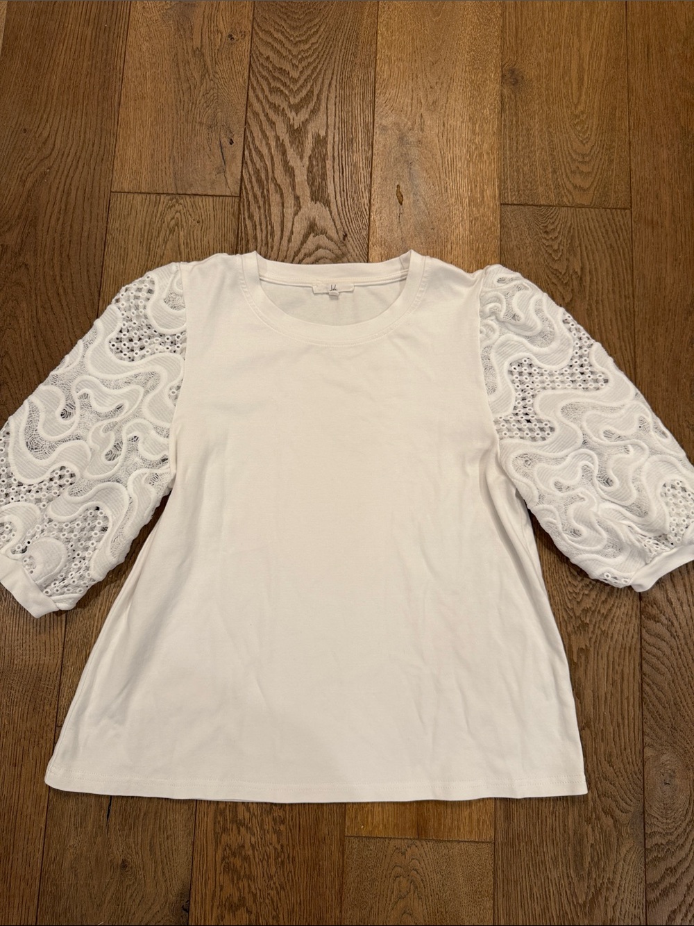 Joh Ruth Pointe Top with Lace Sleeves - S